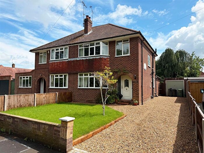 3 Bedroom Semi-Detached House For Sale In Fowlers Mead, Chobham, Woking, GU24