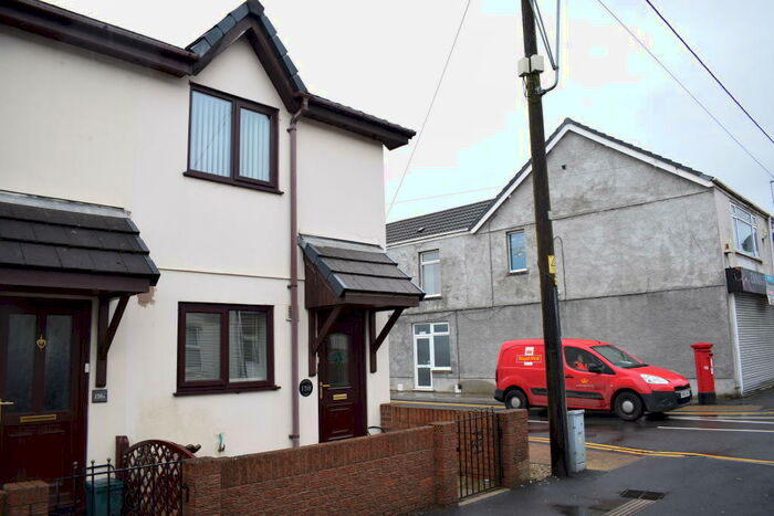 2 Bedroom House To Rent In West Street, Gorseinon, Swansea, SA4