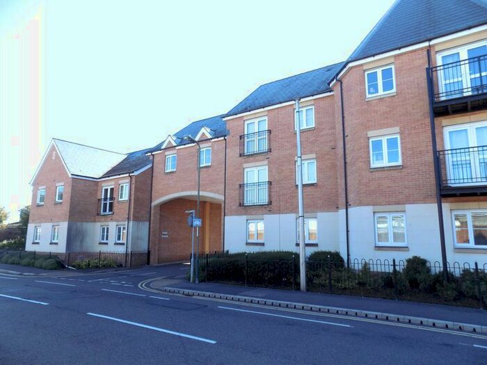 2 Bedroom Flat To Rent In North View Terrace, Caerphilly, CF83