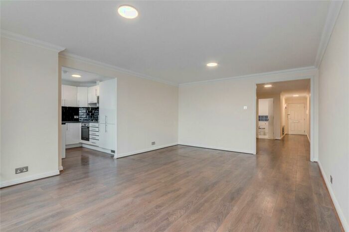 2 Bedroom Flat To Rent In Millennium Drive, Cubitt Town, E14