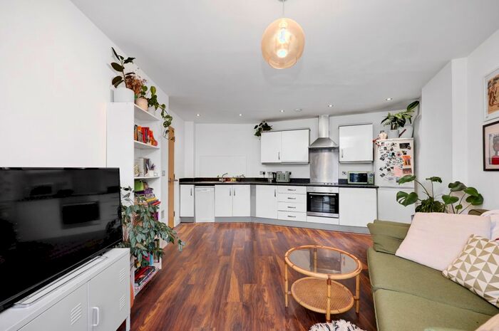 2 Bedroom Flat To Rent In Woodmill Road, By Canal And Millfields Park, E5