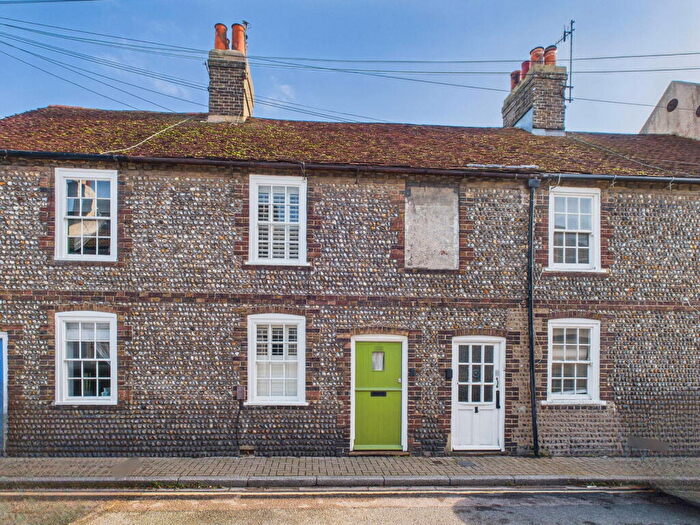 2 Bedroom Cottage For Sale In West Street, Shoreham By Sea, BN43