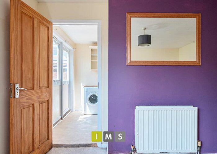 2 Bedroom Terraced House For Sale In Birch Road, Bicester, OX25