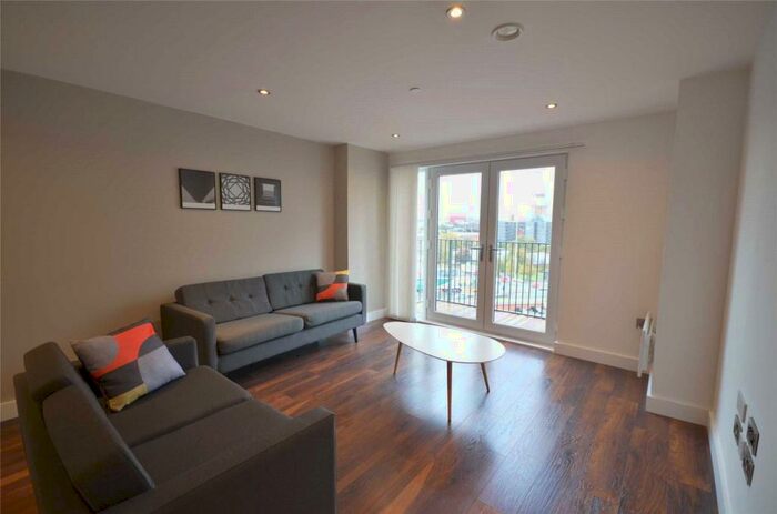 2 Bedroom Apartment To Rent In Wilburn Basin, Salford, Greater Manchester, M5