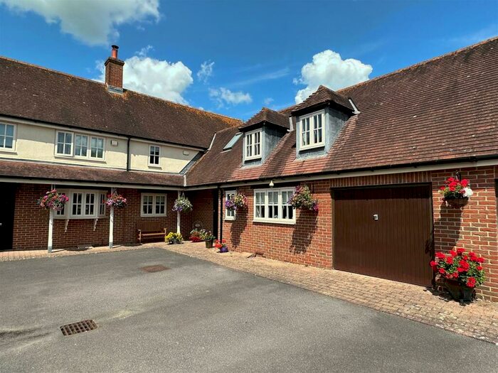 4 Bedroom Link Detached House For Sale In Newton Gate, Sturminster Newton, DT10