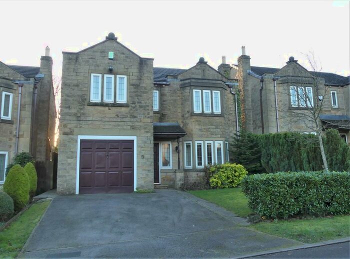 4 Bedroom Detached House To Rent In Manor Grange, Shepley, Huddersfield, HD8