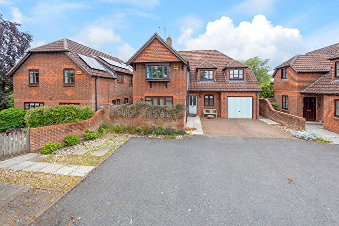 4 Bedroom Detached House For Sale In Bevan Court Winslow, Buckinghamshire, MK18