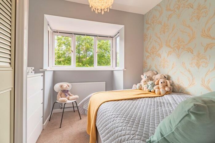 5 Bedroom Detached House For Sale In Brookfield Close, Hunt End, Redditch, B97