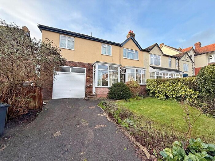 4 Bedroom Semi Detached House For Sale In Portsdown Avenue, Drayton, PO6