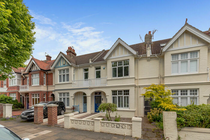 4 Bedroom Terraced House To Rent In Walsingham Road, Hove, BN3