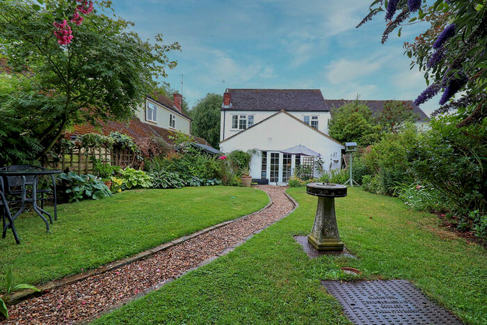 3 Bedroom Detached House For Sale In Blackmore End, Braintree, CM7