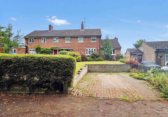 3 Bedroom Semi-Detached House For Sale In Orchard Place, Westbury, NN13