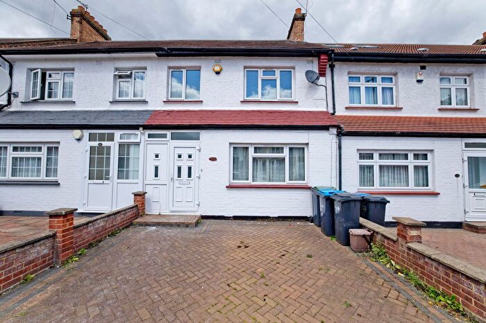 3 Bedroom Terraced House To Rent In Pasteur Gardens, London, N18