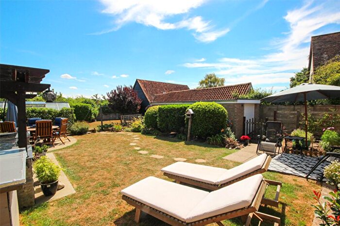 3 Bedroom Bungalow For Sale In Moor End Road, Radwell, Bedford, Bedfordshire, MK43