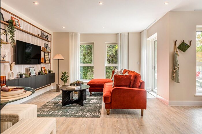 1 Bedroom Flat For Sale In Unit North Gate Park, Harringay, N15