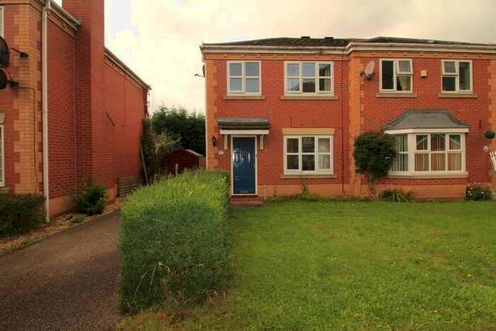 3 Bedroom Semi-Detached House To Rent In Windmill View, Nottingham, NG2