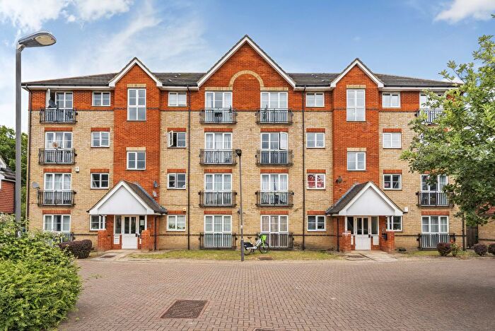 2 Bedroom Flat To Rent In Joseph Hardcastle Close, New Cross, London, SE14