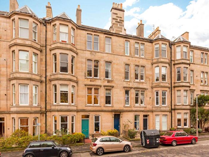 2 Bedroom Flat To Rent In Comely Bank Street, Comely Bank, Edinburgh, EH4