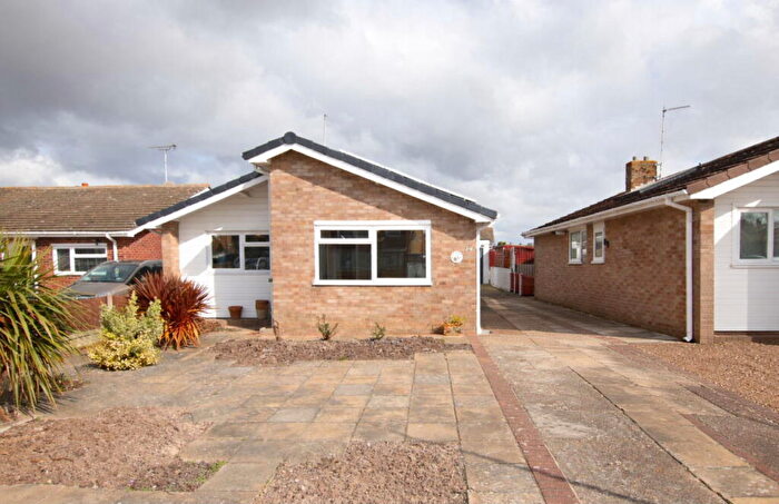 3 Bedroom Bungalow For Sale In Ventnor Drive, Clacton On Sea, CO15