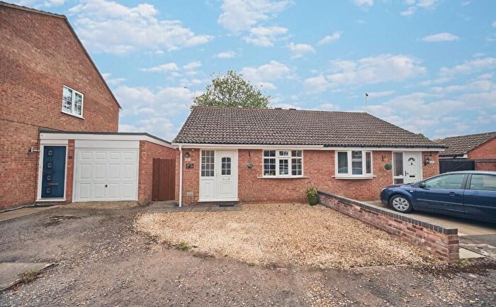 2 Bedroom Semi-Detached Bungalow For Sale In Sycamore Close, Burbage, LE10