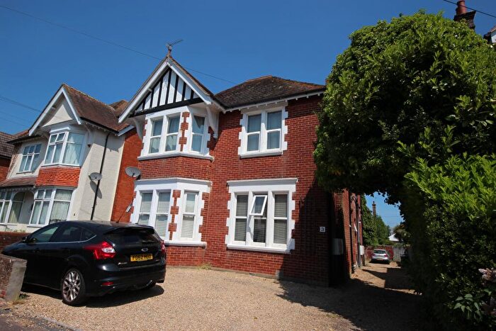 1 Bedroom Flat To Rent In Bryanstone Road, Winton, Bournemouth, BH3