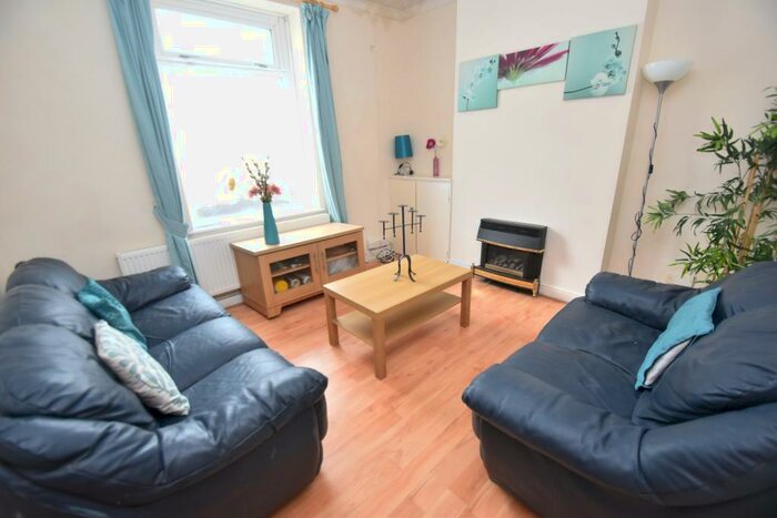 4 Bedroom House To Rent In Letty Street, Cardiff, Cardiff, CF24