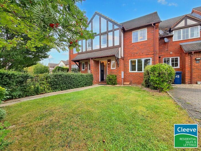 3 Bedroom Terraced House To Rent In Blackberry Grove, Bishops Cleeve, Cheltenham, GL52