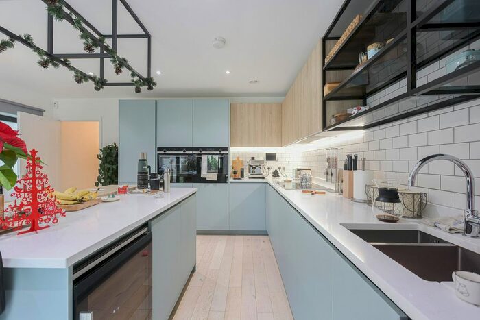 3 Bedroom Town House To Rent In Henry Darlot Drive, Millbrook Park, NW7