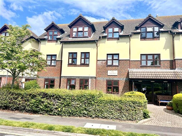 2 Bedroom Apartment For Sale In Wortley Road, Highcliffe On Sea, Christchurch, BH23