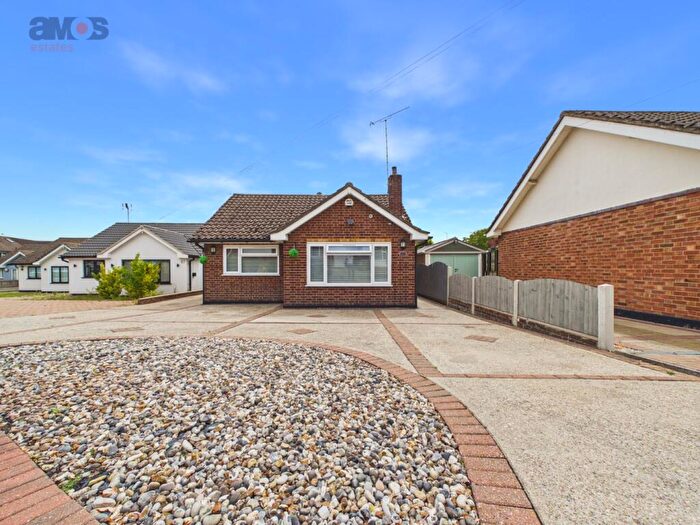 3 Bedroom Detached Bungalow For Sale In Sandown Road, Thundersley, Essex, SS7