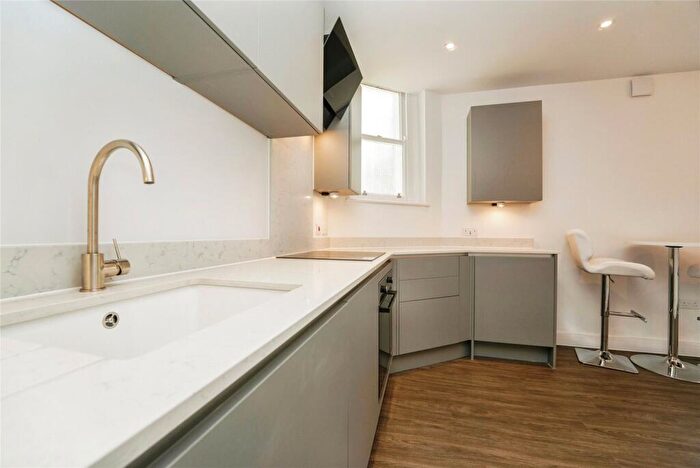 1 Bedroom Flat To Rent In Lypiatt Road, GL50