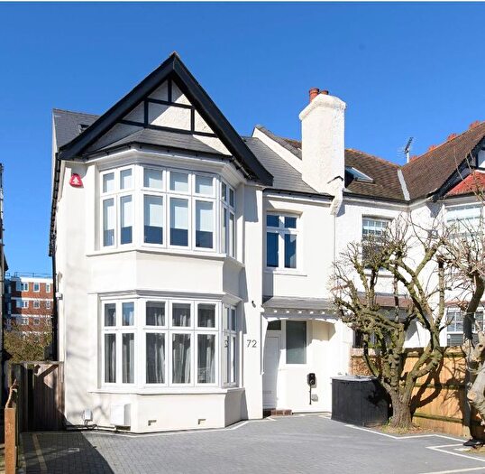 5 Bedroom Semi-Detached House To Rent In Stanhope Ave, London, N3