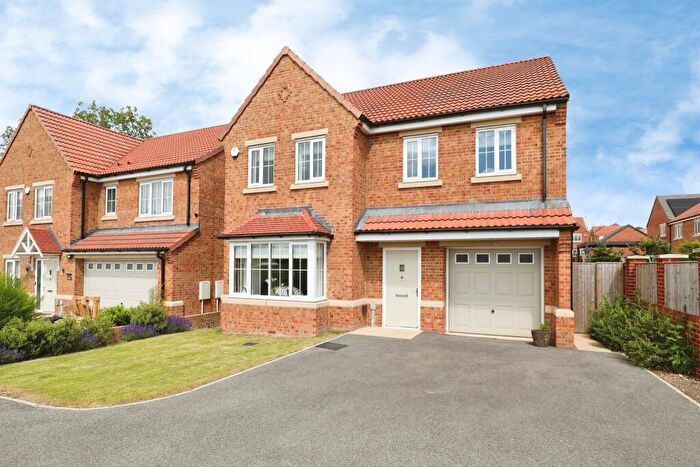 4 Bedroom Detached House For Sale In Willow Drive, Harrogate, HG3
