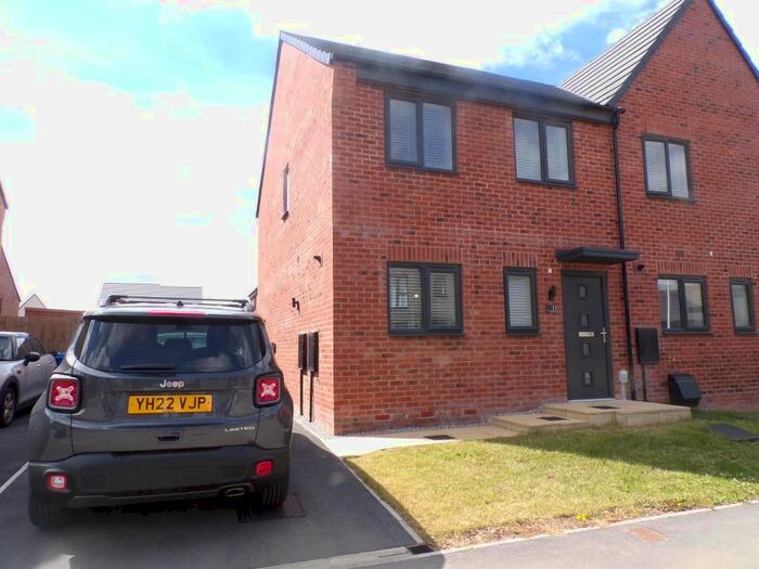 3 Bedroom Property To Rent In De La Pryme Road, Kingswood, Hull, HU7