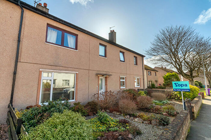 3 Bedroom Flat For Sale In Tyndall Crescent, Dundee, DD5