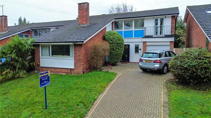 4 Bedroom Detached House To Rent In Instow Road, Earley, Reading, Berkshire, RG6