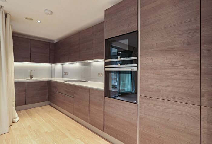 2 Bedroom Flat To Rent In Onyx Apartments, Camley Street, Kings Cross, N1C