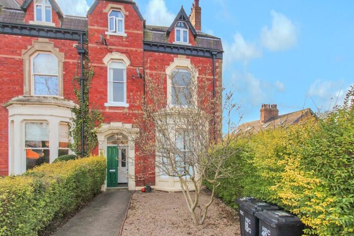 2 Bedroom Flat To Rent In Flat Palace Road, Ripon, HG4