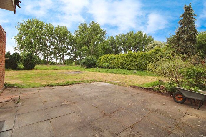 4 Bedroom Detached House To Rent In Church Road, Willington, Bedford, MK44