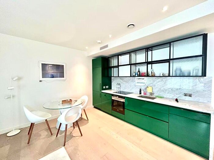 1 Bedroom Flat To Rent In Wards Place, London, E14