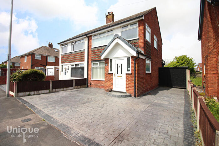 3 Bedroom Semi Detached House For Sale In Pinewood Avenue, Bispham, Blackpool, FY2