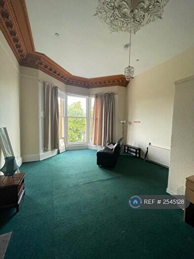 3 Bedroom Flat To Rent In Alfred Terrace, Glasgow, G12