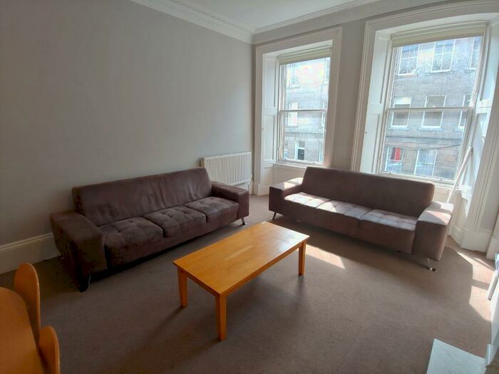 4 Bedroom Flat To Rent In Barony Street, New Town, Edinburgh, EH3