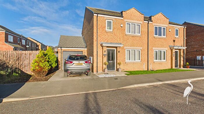 3 Bedroom Semi-Detached House For Sale In Fairhaven, Thurcroft, Sunderland, SR3