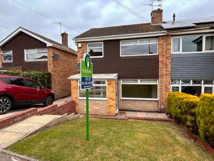 3 Bedroom Semi-Detached House To Rent In Cantley Manor Avenue, Doncaster, South Yorkshire, DN4
