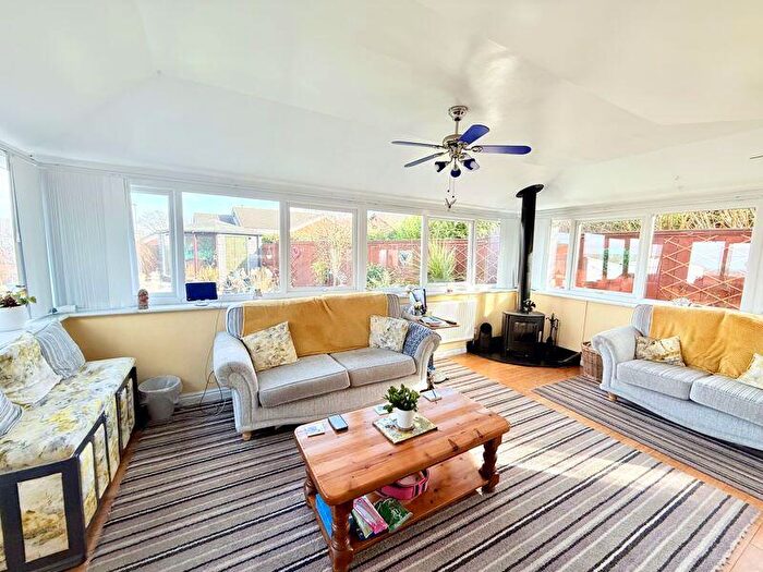 3 Bedroom Bungalow For Sale In Adelaide Bank, Shildon, DL4