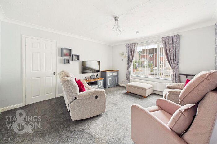 2 Bedroom Detached Bungalow For Sale In Sutton Crescent, Freethorpe, Norwich, NR13
