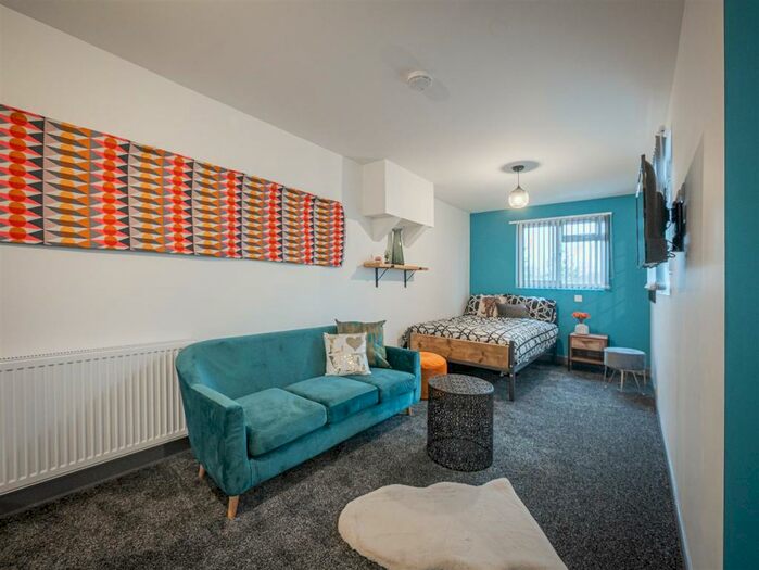 6 Bedroom Terraced House To Rent In Kingsway, Coventry, CV2