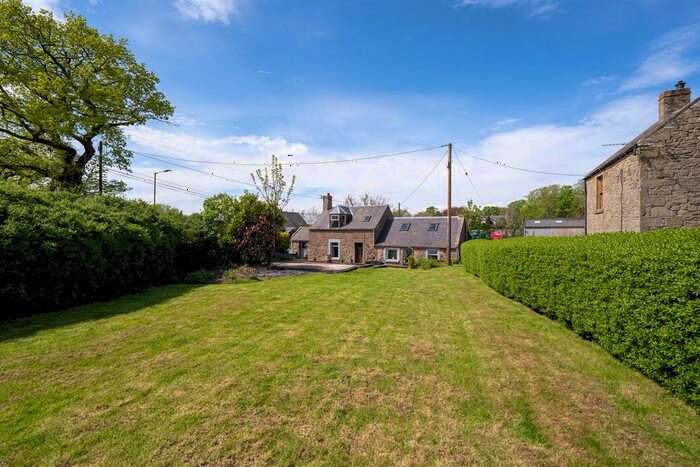 2 Bedroom Cottage For Sale In Coldstream Road, Swinton, TD11