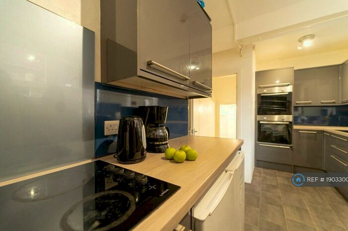 6 Bedroom Terraced House To Rent In College Road, Bangor, LL57